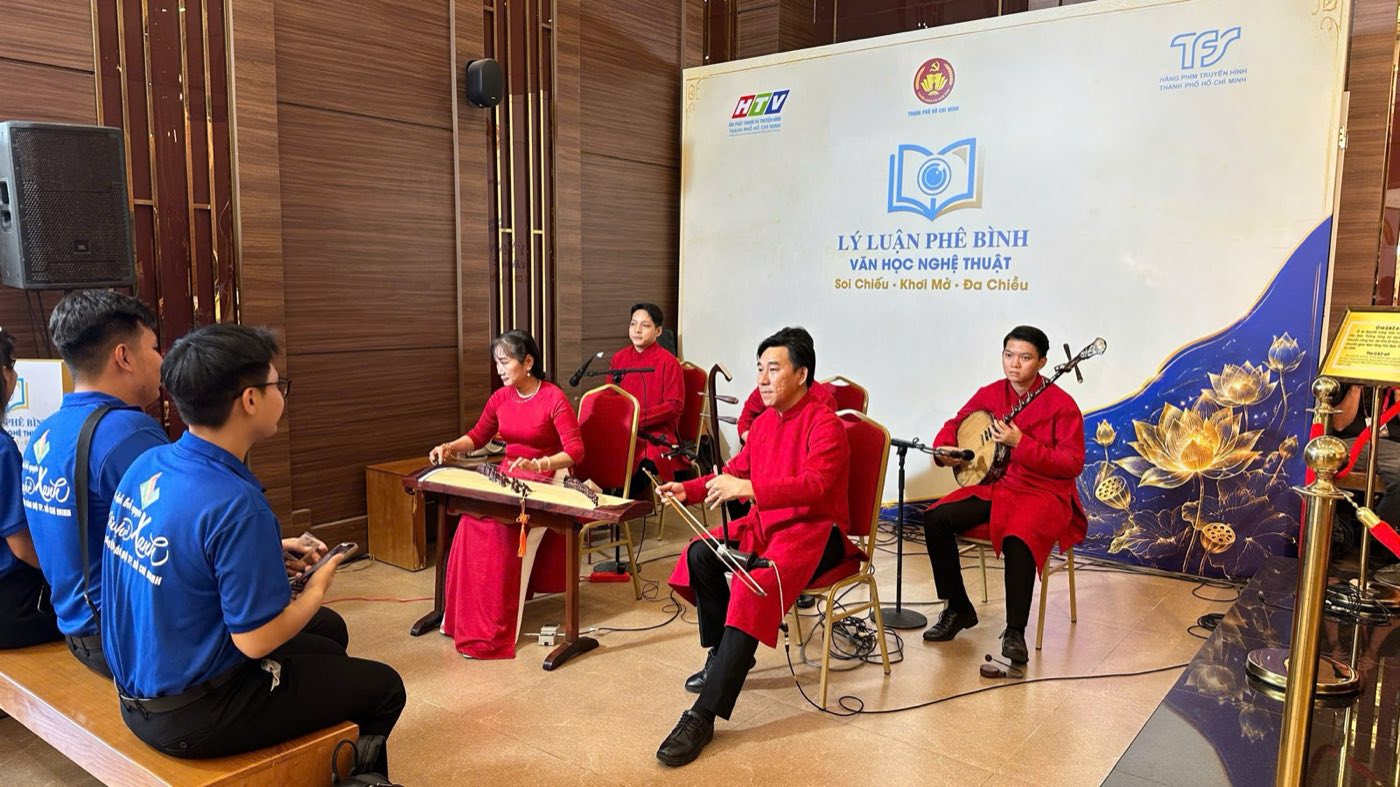 Fachprogramm zur Digitalisierung von Kultur- und Tourismusdaten, ausgerichtet von HTV und Filmstudio TFS im Ton Duc Thang Museum
